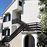 With Parking Space Vantacici, Krk - 5425 Appartamento Vantacici