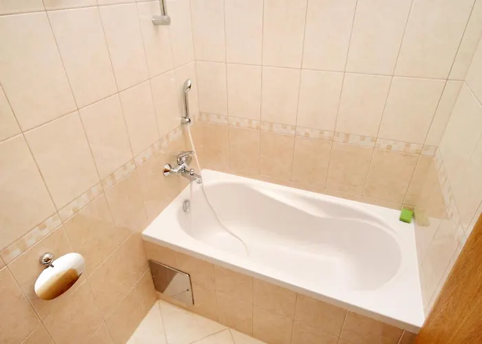 With Parking Space Vantacici, Krk - 5425 דירה *